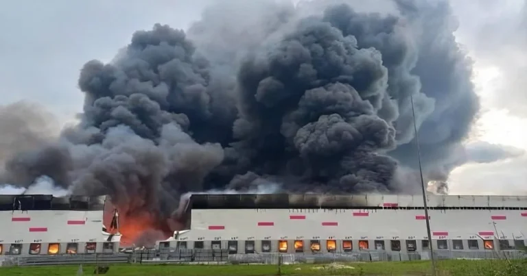 Ryazana kütləvi PUA hücumu: Neft emalı zavodu vuruldu, yaralılar var – VİDEO