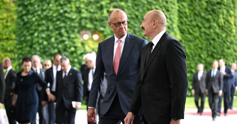 Kansler: “Almaniyanın və Azərbaycanın iqtisadi maraqları böyük müharibələrin təsirinə məruz qalıb” Kansler: “Almaniyanın və Azərbaycanın iqtisadi maraqları böyük müharibələrin təsirinə məruz qalıb”