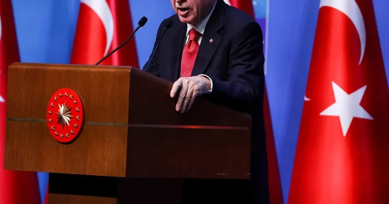 Ərdoğan Rusiya və Ukraynaya Türkiyədə danışıqlar keçirməyi təklif edib Ərdoğan Rusiya və Ukraynaya Türkiyədə danışıqlar keçirməyi təklif edib