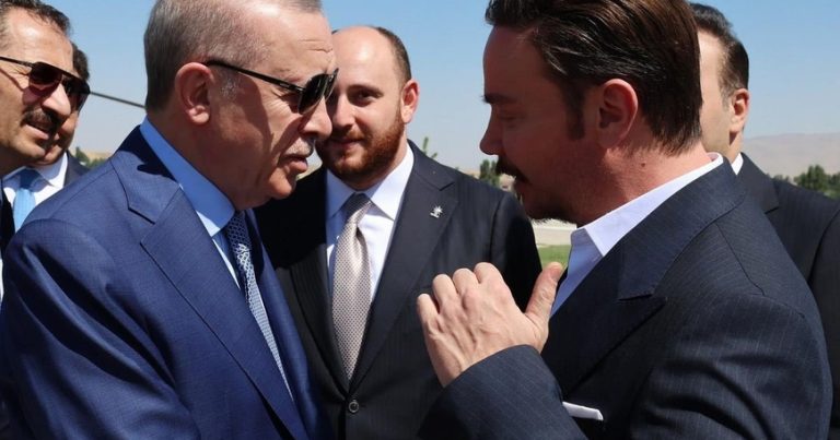Məşhur müğənni Ərdoğana elə sözlər dedi ki… – FOTOLAR