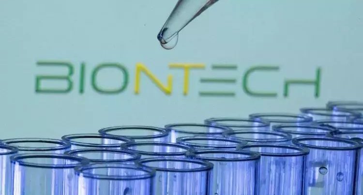 BioNTech xərçəng peyvəndinin sınaqlarını dayandırır