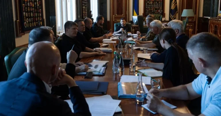 Zelenski: Ukraynanın öz ballistik raketləri 2026–2027-ci illərdə hazır ola bilər