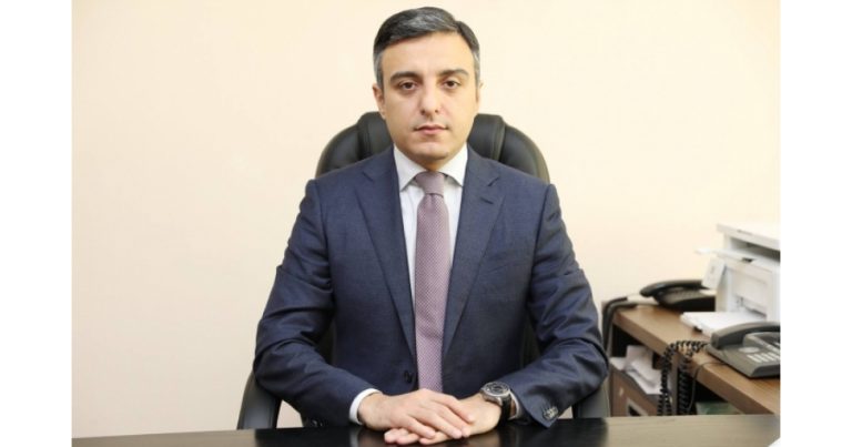 Vüsal Nəsirli məşhur müğənninin qardaşına yüksək vəzifə verdi – FOTO Vüsal Nəsirli məşhur müğənninin qardaşına yüksək vəzifə verdi – FOTO