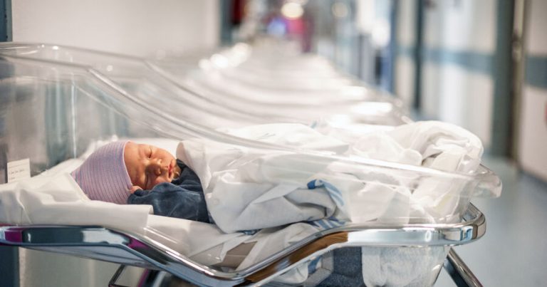 Pakistanda xəstəxanada yanğın: 14 yeni doğulmuş körpə həyatını itirib