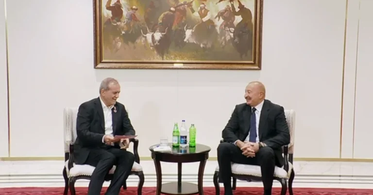 Əliyevlə Pezeşkianın səmimi dialoqu: “Azərbaycan suyundan da için” – VİDEO