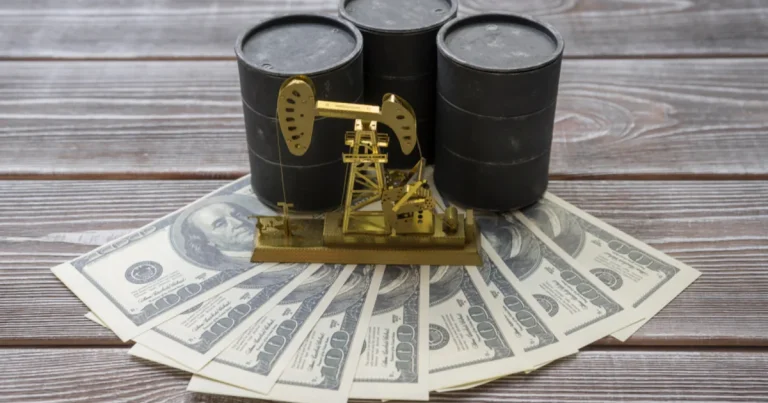 Azərbaycan neftinin qiyməti 97 dollardan aşağı düşüb
