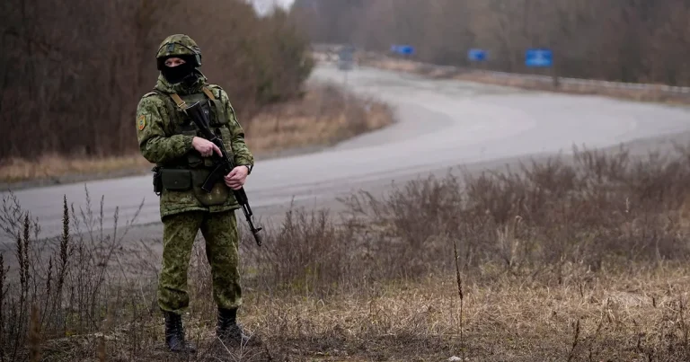 Belarus Ukrayna sərhədi yaxınlığında yeni desant briqadası yaradır Belarus Ukrayna sərhədi yaxınlığında yeni desant briqadası yaradır