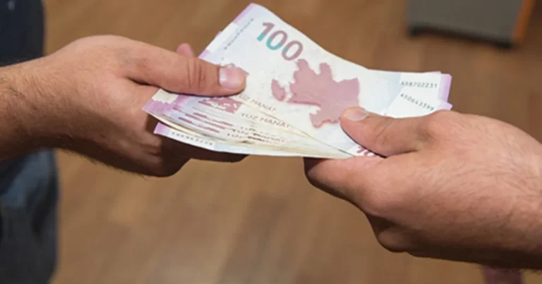 Bakıda kişi sevgilisinin pulunu alıb Dubaya qaçdı