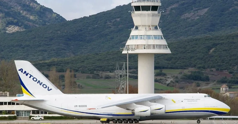 Leypsiqdə hədəf alınan “Antonov” təyyarəsinin sursat daşıdığı iddia edilir