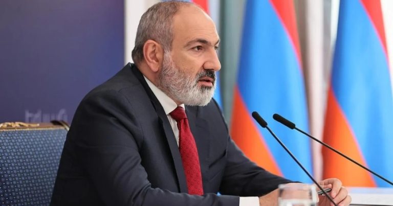 Paşinyan Qarabağla bağlı maddəni Yeni Konstitusiyadan çıxardı