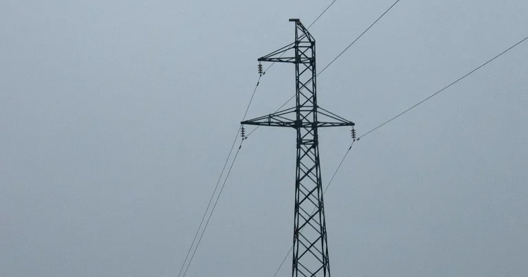 Gürcüstan yenidən qaranlığa qərq oldu: genişmiqyaslı elektrik kəsintisi