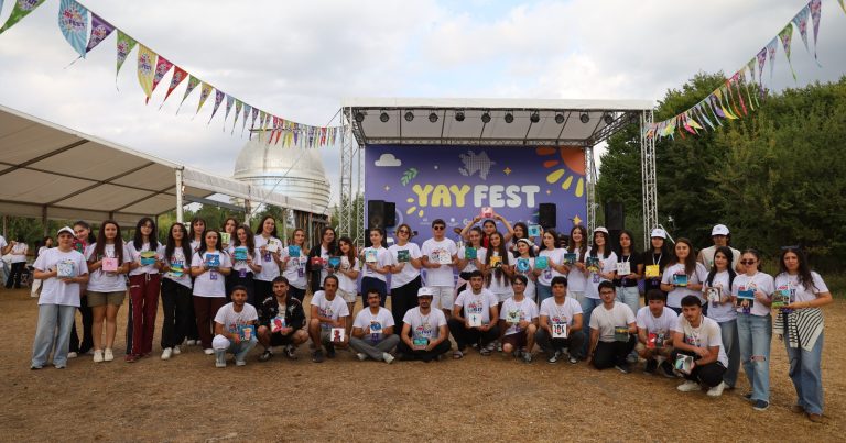 Gənclər Yay Fest-in “Elm, Etika və Gələcək” düşərgəsində bir araya gəliblər