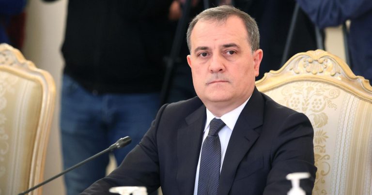 Ceyhun Bayramov Ukraynaya getdi