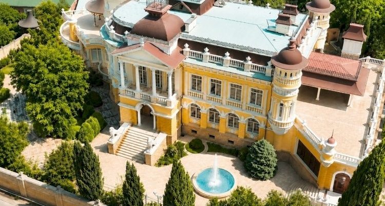 Bakıda saray kimi villa ŞOK qiymətə satışa çıxarıldı – FOTOLAR Bakıda saray kimi villa ŞOK qiymətə satışa çıxarıldı – FOTOLAR