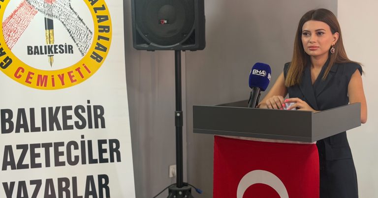 Aida Ramiz Balıkesirdə Beynəlxalq Media və Süni İntellekt Zirvəsində iştirak edib
