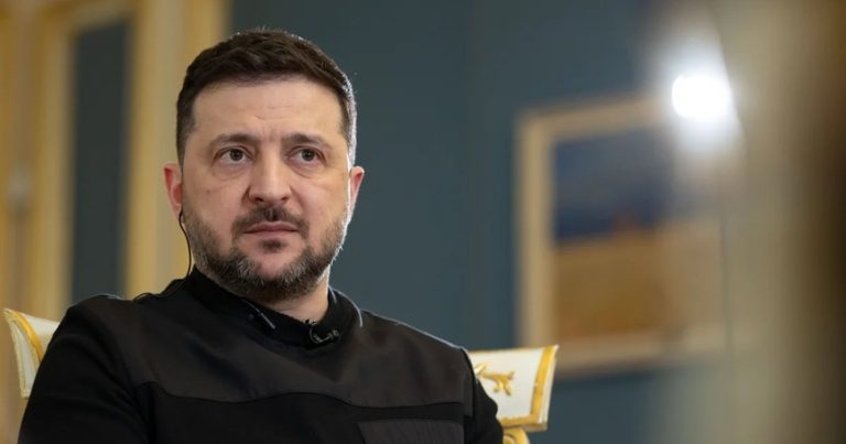 Medvedyev Zelenskini HƏDƏLƏDİ
