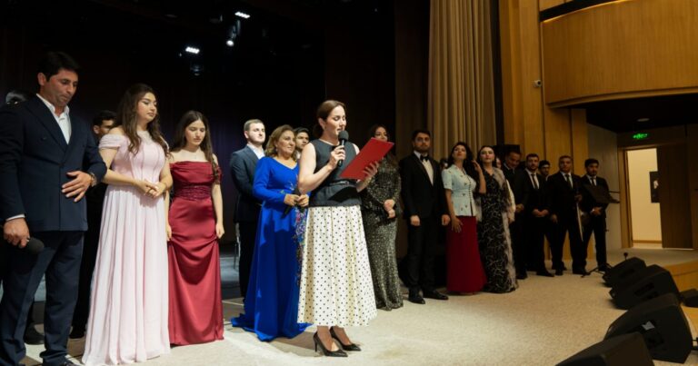 Humanitar Kollecin kollektivi Ağdamda “Musiqimiz – Kimliyimiz” konsert proqramı ilə çıxış edib – FOTOLAR