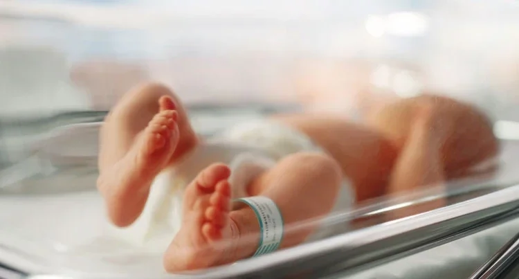 Möcüzəli doğum: 22 il dondurulmuşdu