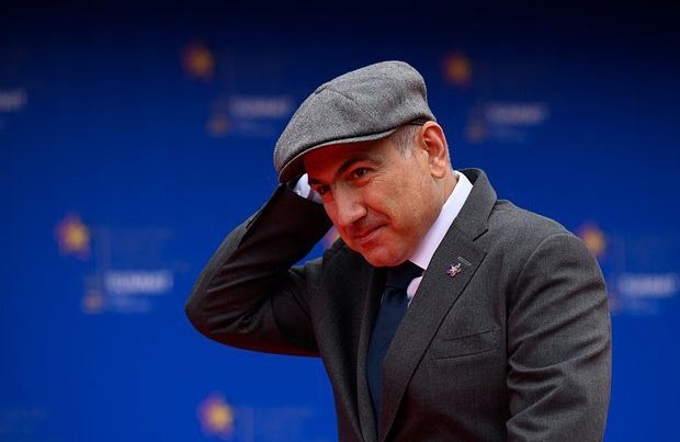 Paşinyan xalq qarşısına çıxır: “Axşam mesaj verəcəm”