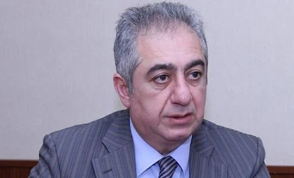 Qubad İbadoğlu Azərbaycanı tərk etdi – Foto