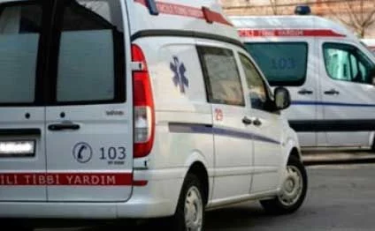 Evdə şüşəni yumruqla sındırdı, öldü