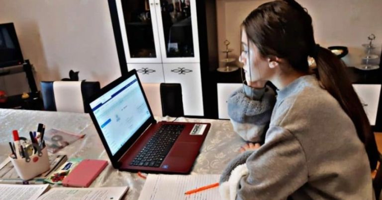 Bakının iki universiteti ilə bağlı qərar: tələbələr 1 həftə evdə olacaq Bakının iki universiteti ilə bağlı qərar: tələbələr 1 həftə evdə olacaq