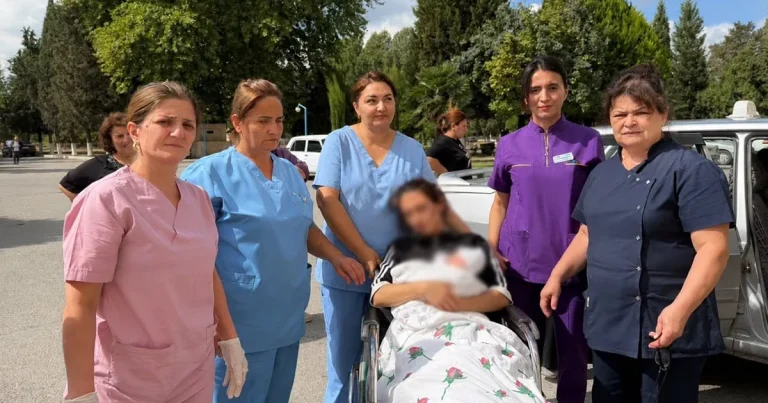 Bərdədə xəstəxananın həyətində doğuş oldu