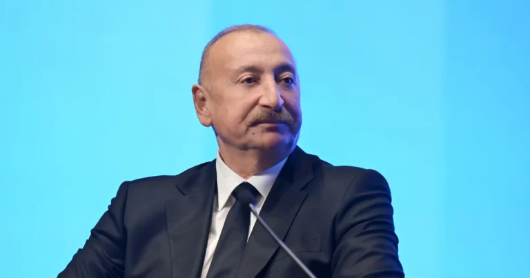 Azərbaycan Prezidenti investorlara saxta mediaya inanmamağı məsləhət görüb – VİDEO Azərbaycan Prezidenti investorlara saxta mediaya inanmamağı məsləhət görüb – VİDEO