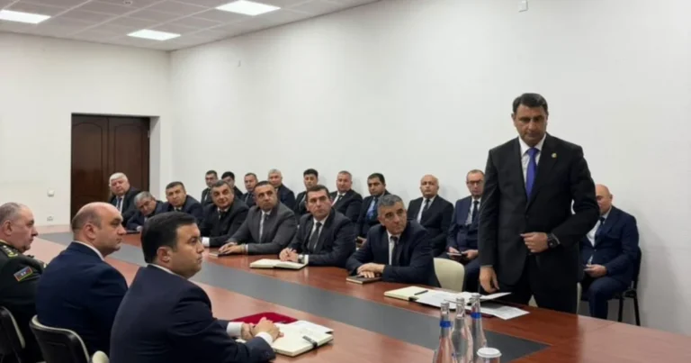 Yeni icra başçısı kollektivə təqdim edildi – FOTO