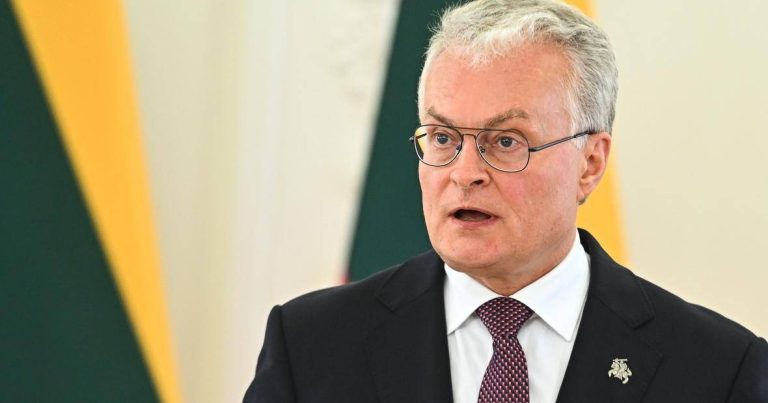 Litva liderindən Lukaşenkoya sərt mesaj: “Çəhrayı eynək taxmamışıq”