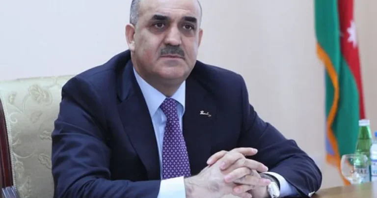 Həbsdən çıxan sabiq nazirdən gözlənilməz addım