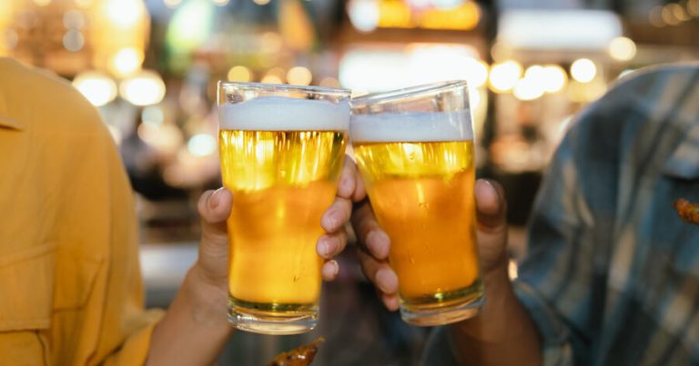 Psixiatr payız aylarında alkoqola meylin artması barədə xəbərdarlıq edib