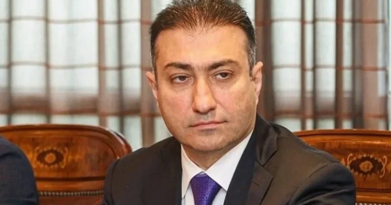 Anar Bayramov direktor müavinini işdən çıxardı