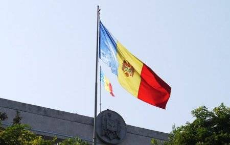 Moldova prezidentindən xəbərdarlıq: “Rusiyanın cəbhə xətti qərbə doğru irəliləyir”