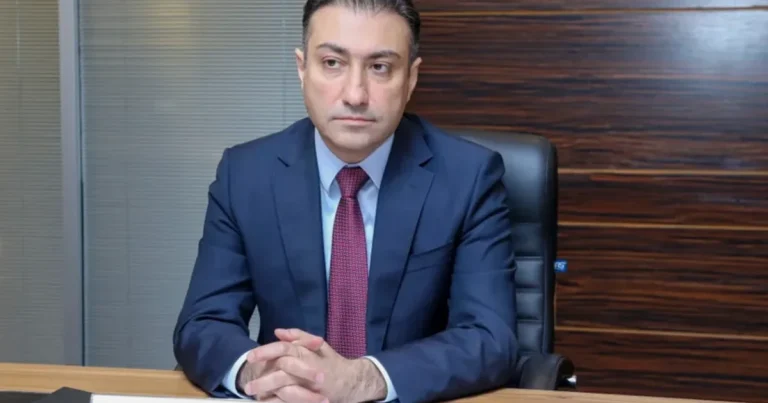 Anar Bayramov daha bir xəstəxananın direktorunu işdən çıxardı – FOTO Anar Bayramov daha bir xəstəxananın direktorunu işdən çıxardı – FOTO