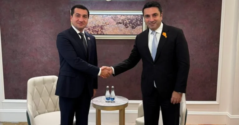 Bişkekdə Hikmət Hacıyev Alen Simonyanla görüşüb