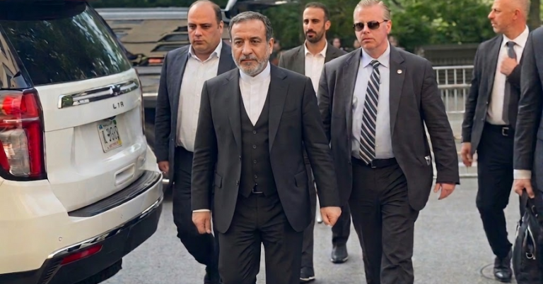 Əraqçi Nyu-Yorkda belə görüntüləndi: Müharibənin kölgəsində kritik səfər – VİDEO