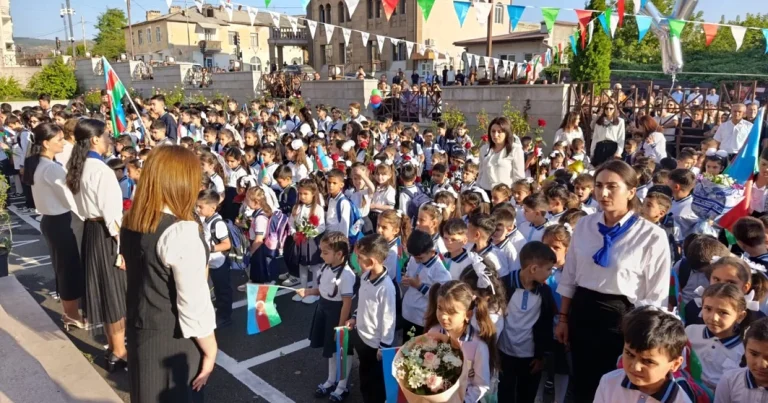 Xankəndi, Xocalı və Ağdərədə 179 şagird birinci sinfə getdi – FOTO
