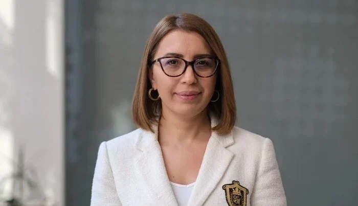 Ermənistanın “ən məxfi qadını” Bakıya gəldi – O kimdir?
