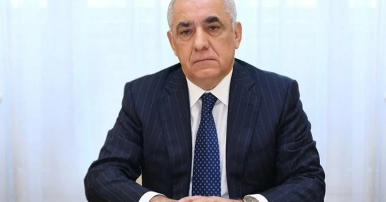 Baş nazir Ruslan Əlixanovu vəzifəsindən azad etdi – FOTO