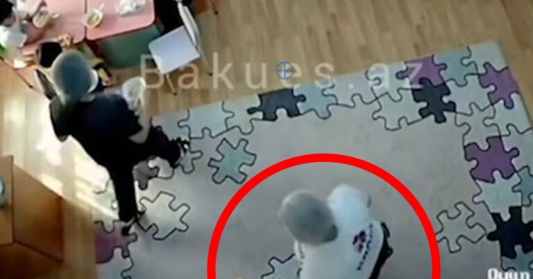 2 yaşlı autizmli uşağı kameradan kənara çəkərək vurdu – Video