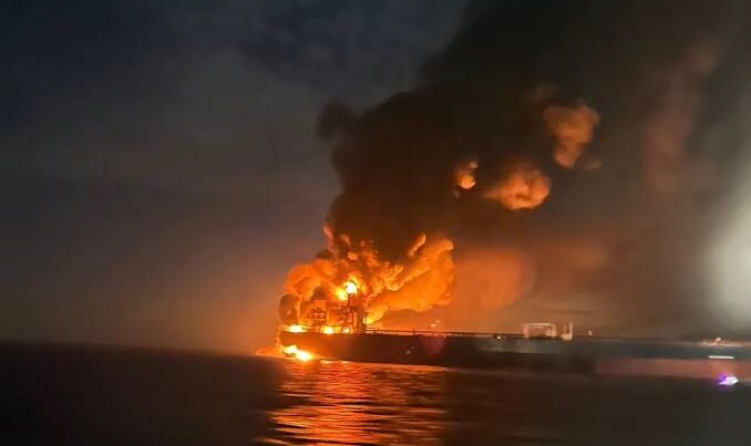 Qara dənizdə yeni gərginlik: pilotsuz aparat tankerə zərbə endirib