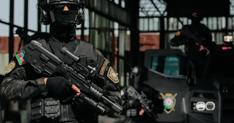 Polisdən Bakı və Gəncədə əməliyyat: Xaricdən idarə olunan şəbəkə ifşa edildi – Video