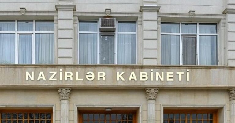 Azərbaycanın ən gənc və ən yaşlı məmurları: Siyahıda kimlər var?