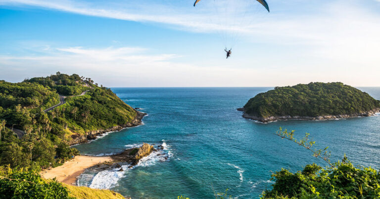 Taylandda güclü yağışlar səbəbindən daşqın və torpaq sürüşməsi təhlükəsi ilə bağlı xəbərdarlıq edilib