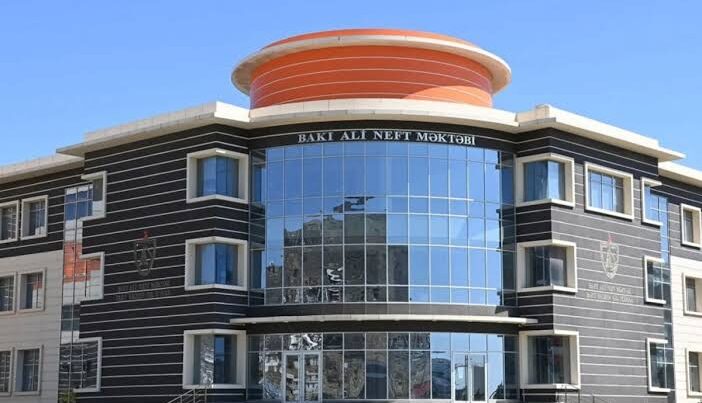 Bu il də Bakı Ali Neft Məktəbi 35 Prezident təqaüdçüsü ilə lider oldu! Bu il də Bakı Ali Neft Məktəbi 35 Prezident təqaüdçüsü ilə lider oldu!
