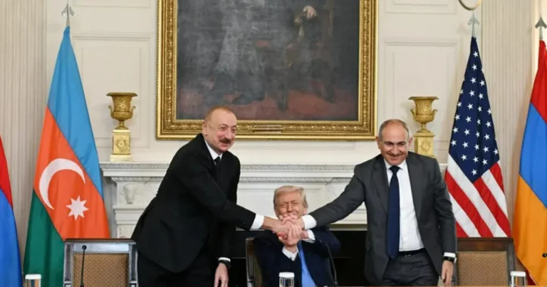 İlham Əliyev: “Ümid edirik ki, Trampın tarixi səyləri Nobel Sülh Mükafatı ilə bağlı qərarda layiqincə qiymətləndiriləcək” – Foto