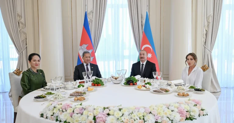 İlham Əliyevin adından Kamboca baş nazirinin şərəfinə rəsmi nahar verilib – FOTO