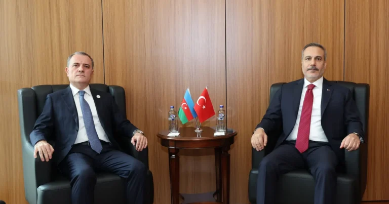 Ceyhun Bayramov Ankarada Hakan Fidanla görüşdü