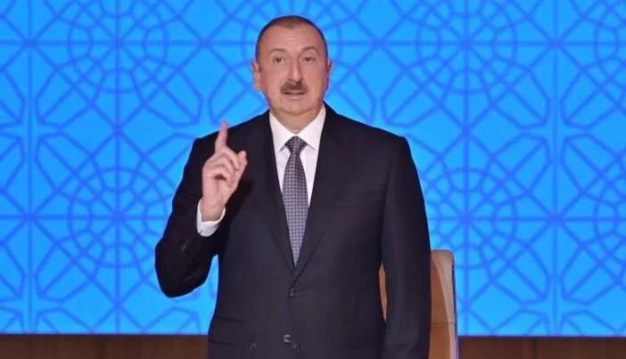 Bütün silahları pulla almışıq, özü də dünya qiymətinə